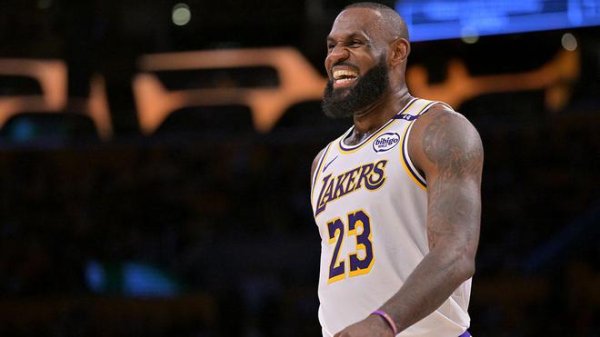 Giải thích, Lakers LeBron James làm rõ cơ sở đào tạo Cavalie