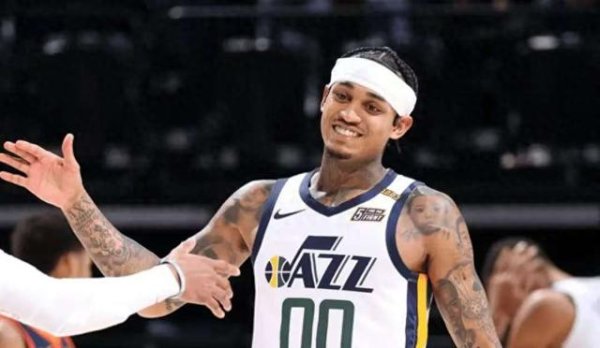 13 bản hợp đồng và 3 giao dịch đã đạt được! Clippers đã giới